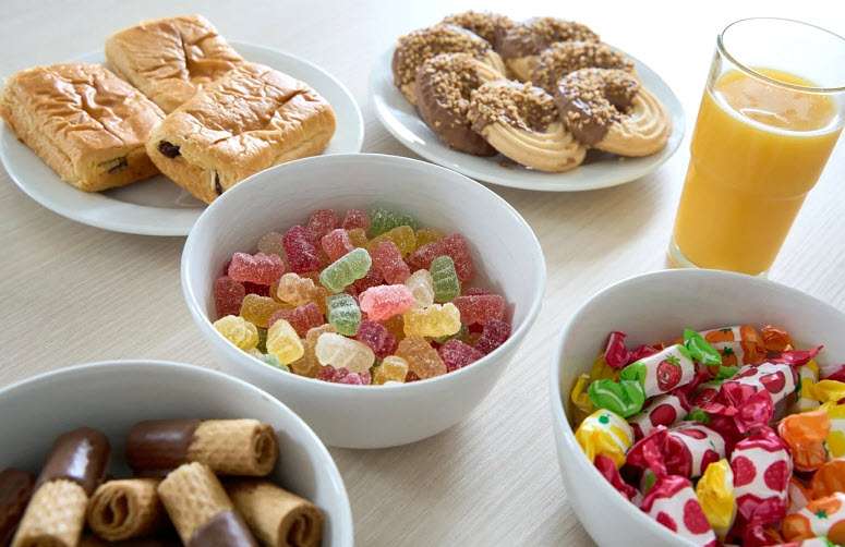 حد مجاز مصرف قند برای کودکان؛ چقدر شیرینی برای کودک مجاز است؟